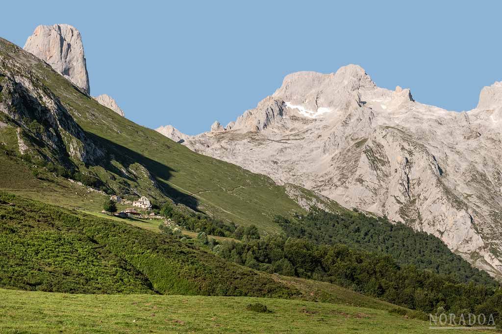 Naranjo de Bulnes desde el Collado Pandebano