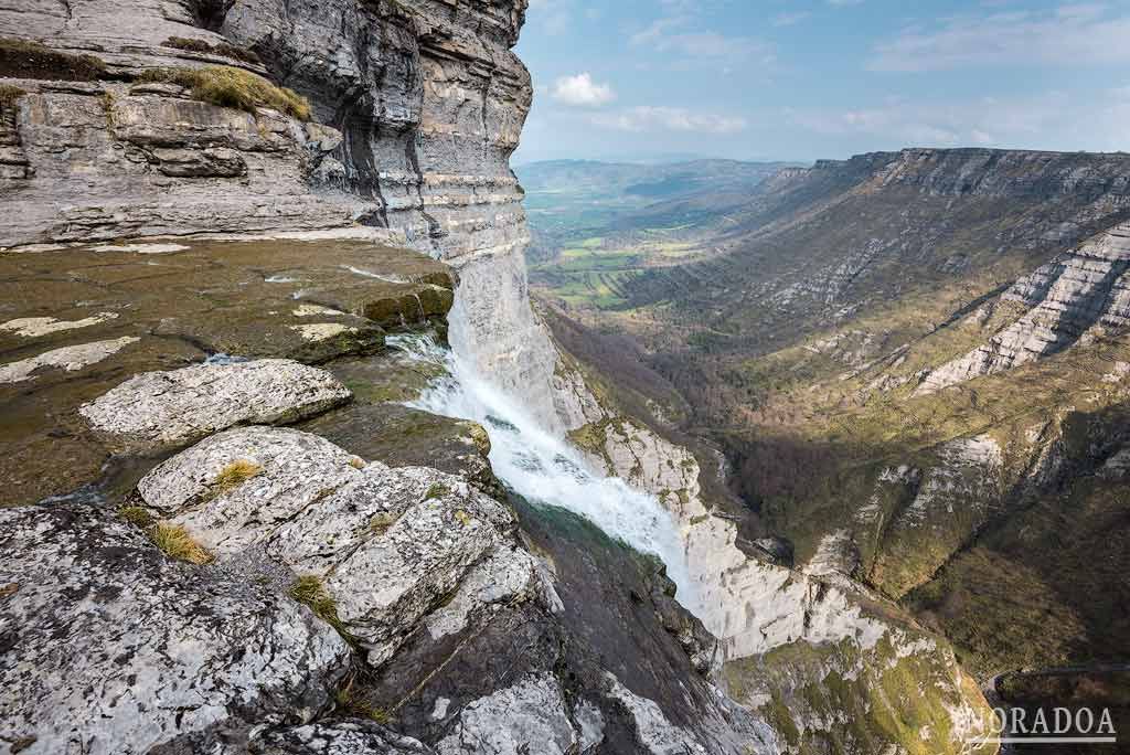 El Salto del Nervión es la cascada más alta de España