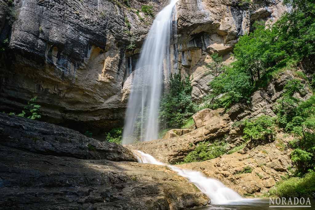 Cascada de Artazul, una de las más bonitas de Navarra