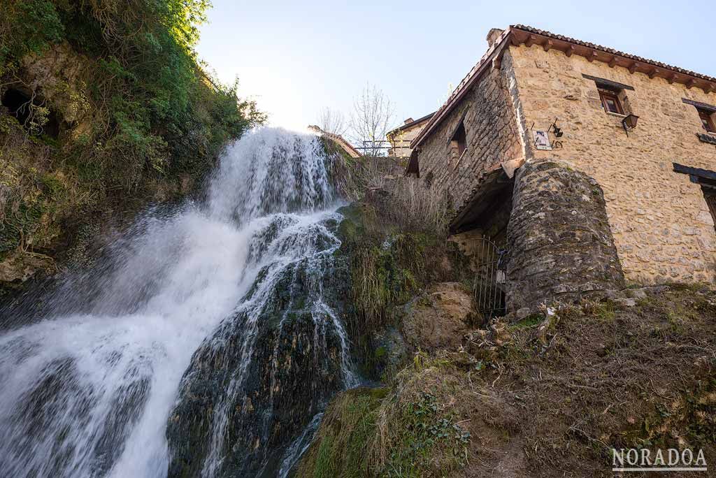 Cascada de Orbaneja del Castillo