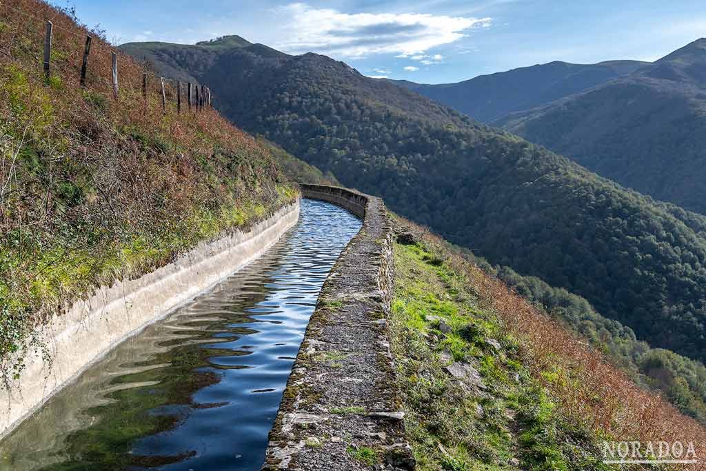 Canaleta de Almandoz en el valle de Baztán de Navarra