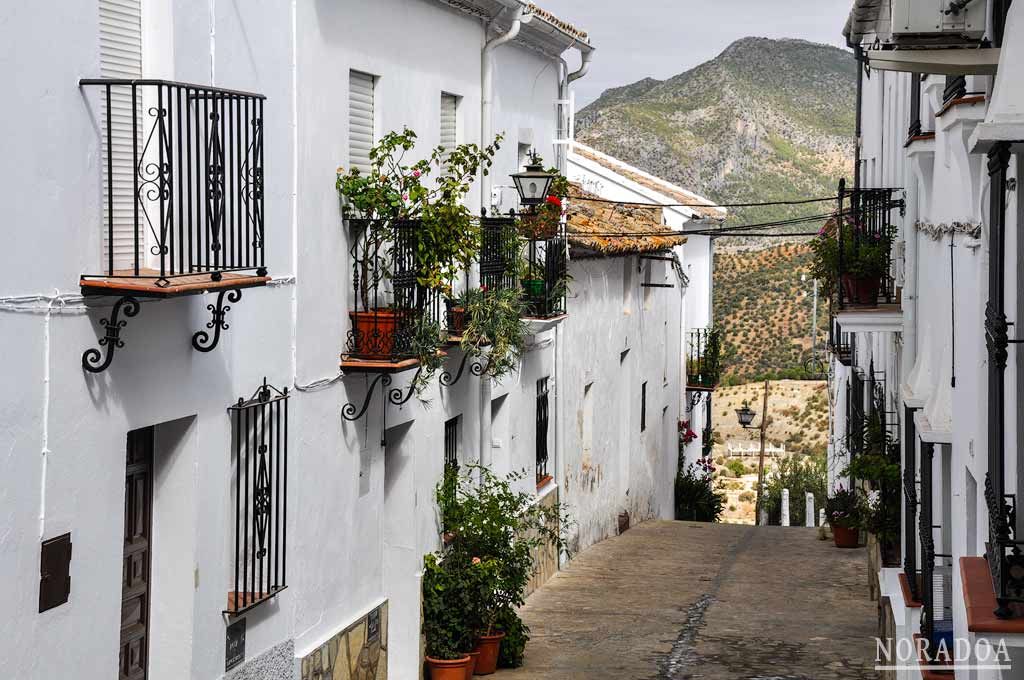 Zahara de la Sierra, uno de los pueblos más bonitos de Cádiz