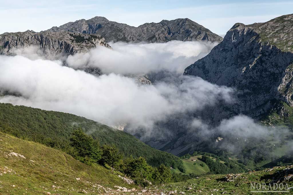 Vistas desde cerca del Collado Pandebano