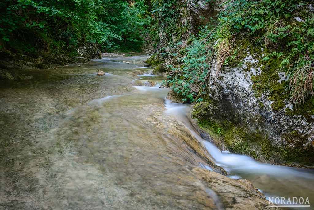 Cascada de Artazul, una de las más bonitas de Navarra