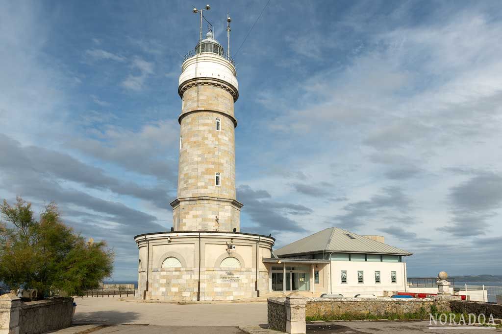 Faro del cabo Mayor, uno de los faros de Santander