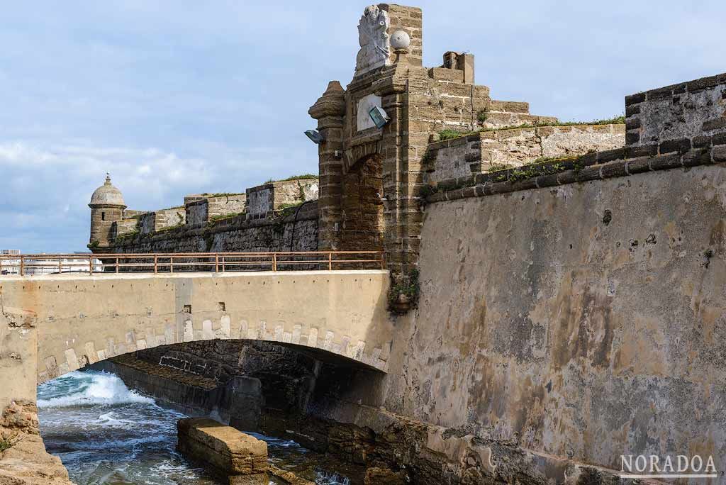 Castillo de San Sebastián en Cádiz