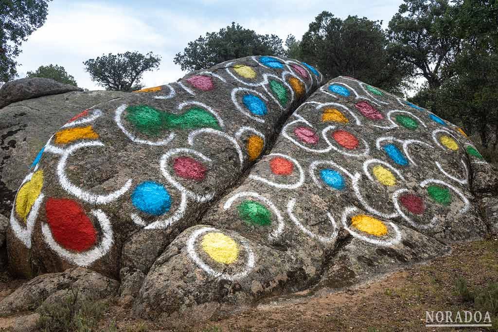 Las Piedras de Garoza, obra de Agustín Ibarrola