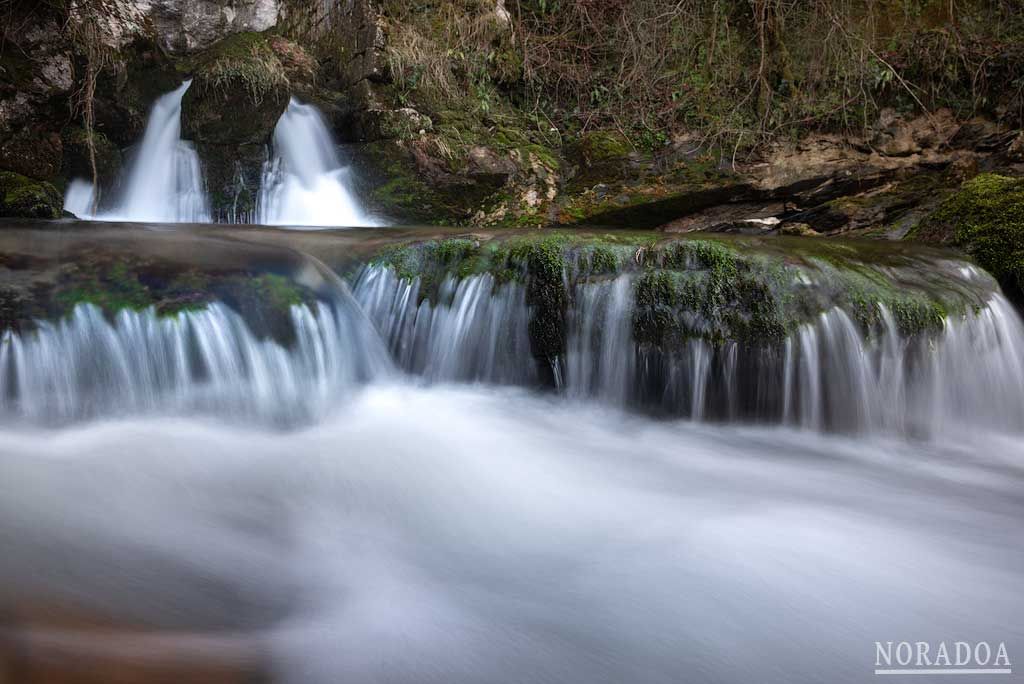 Nacedero del río Larraun en Iribas, Navarra