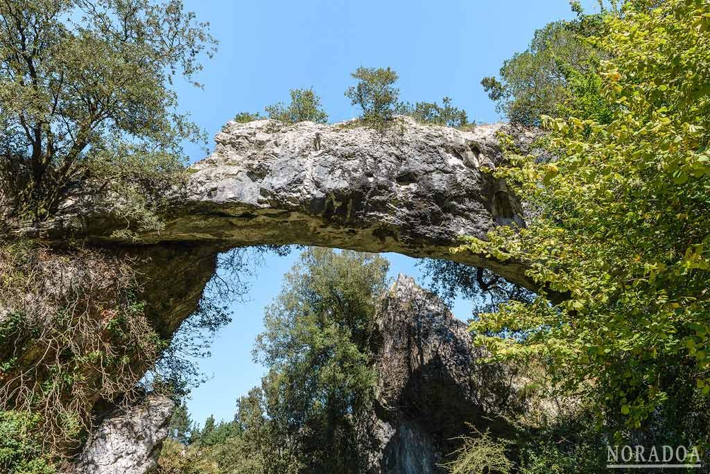 Arco de Jentilzubi (Puente de los Gentiles)