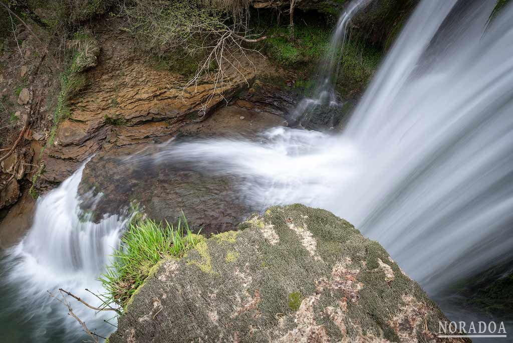 La cascada de Peñaladros está en el valle de Mena