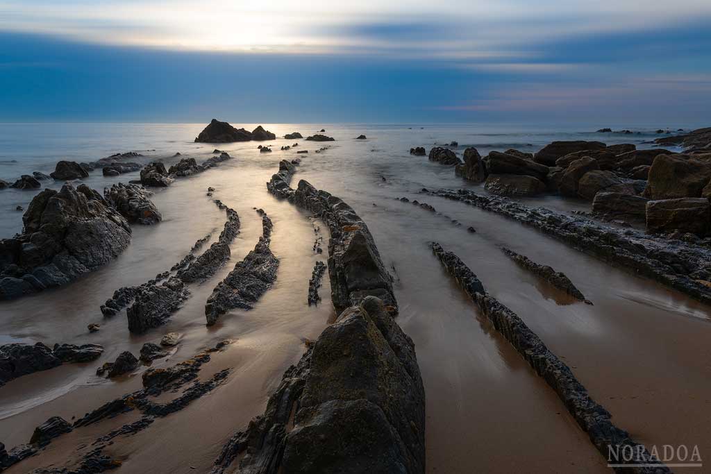 La "Cola de Dragón" con la marea baja al atardecer