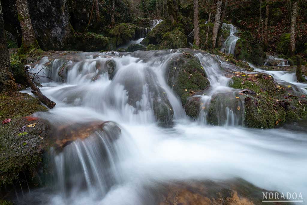 Cascadas de la Tobería en Andoin