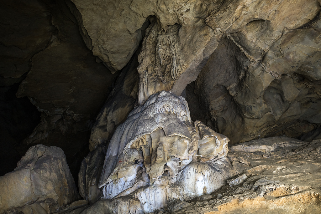 La cueva de Mairuelegorreta es la más conocida del parque natural del Gorbea