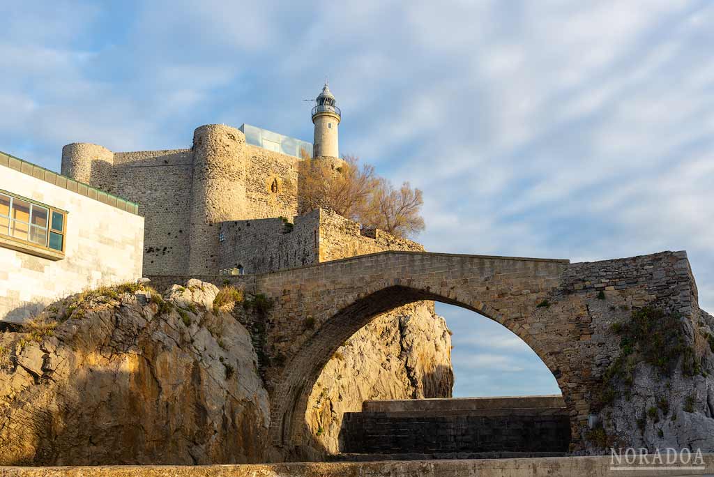 Faro de Santa Ana en Castro Urdiales