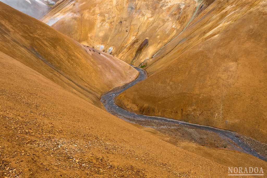 Área geotérmica de Hveradalir, una joya natural en el interior de Islandia