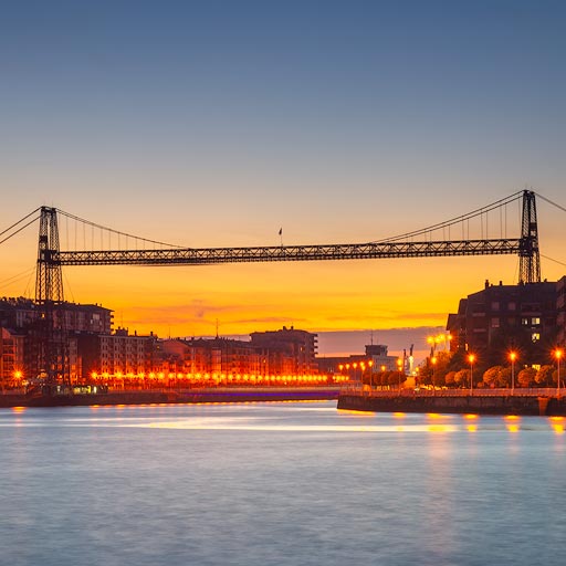 Puente Colgante de Portugalete desde el muelle de la Benedicta en Sestao