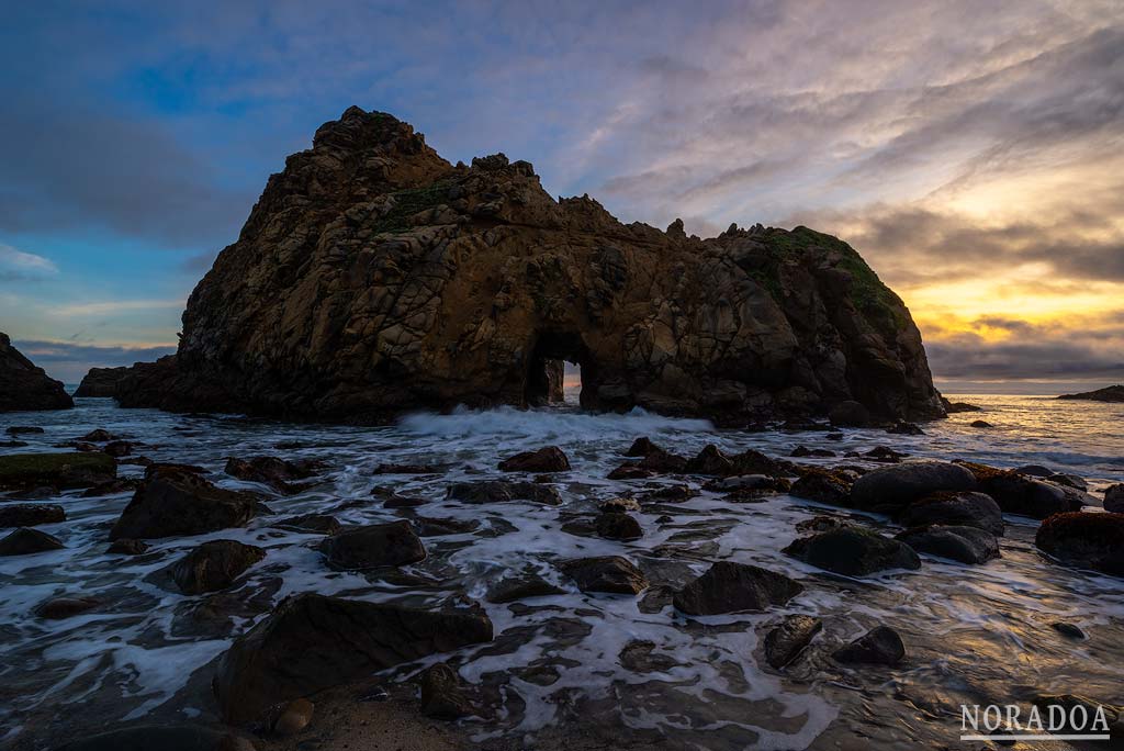 Keyhole en el parque Pfeiffer Big Sur