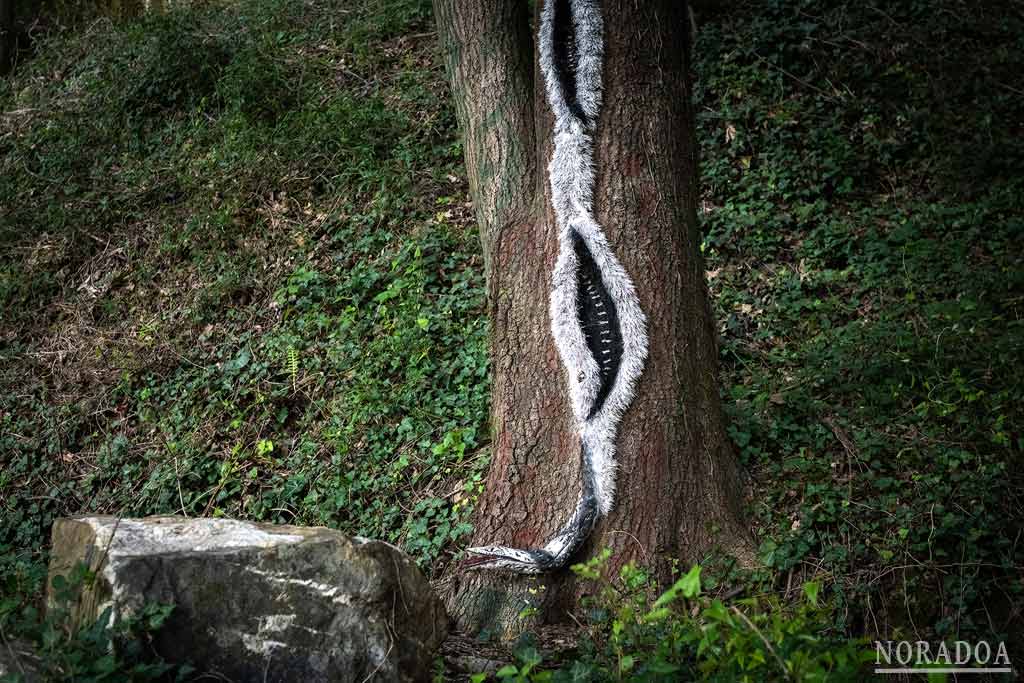 Escultura del Bosque Mágico de Artxanda en Bilbao