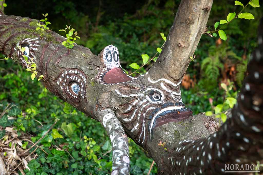 Escultura del Bosque Mágico de Artxanda en Bilbao