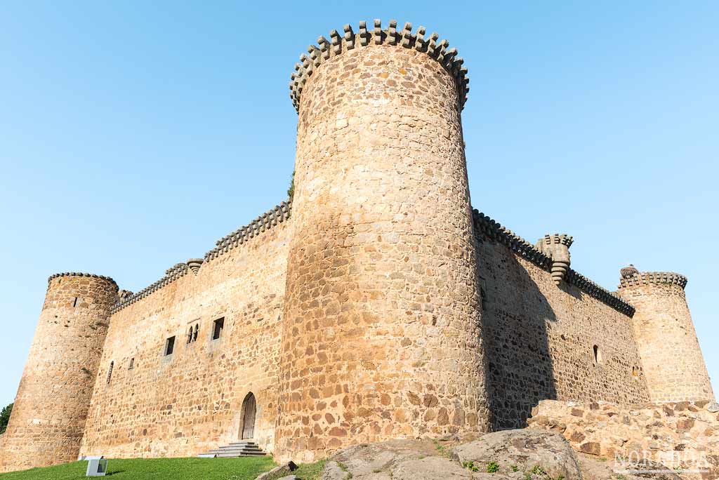Castillo de Valdecorneja en El Barco de Ávila, Ávila