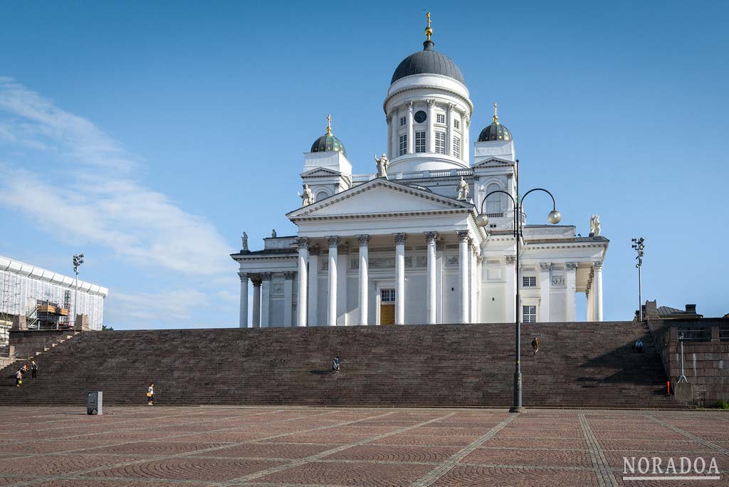 La catedral luterana de Helsinki es conocida como la "Catedral Blanca"