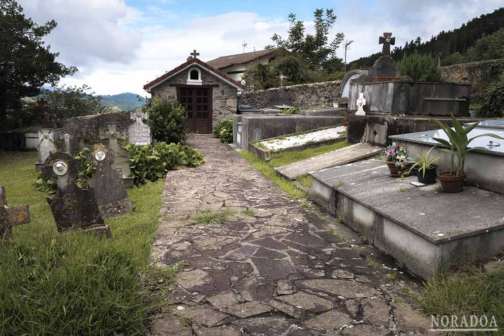 Parte más antigua del cementerio de Kanala