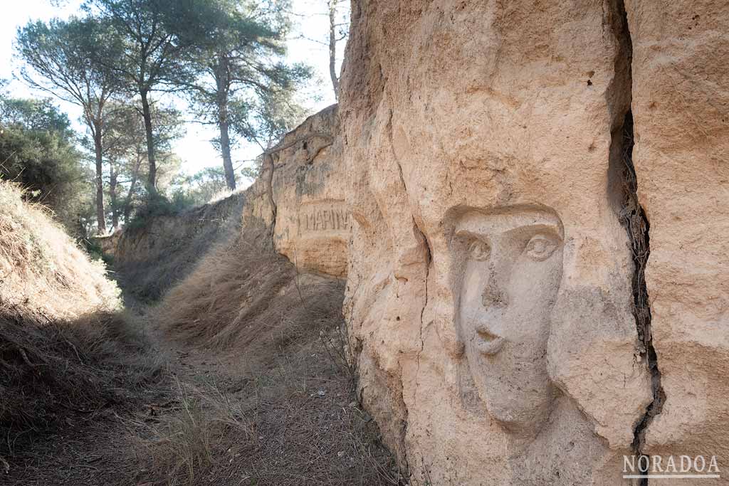 Figuras esculpidas de Falces en Navarra