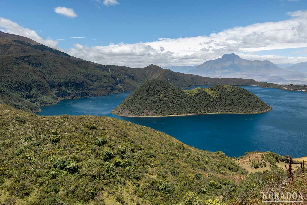 Cuicocha, la laguna de los dioses en la reserva Cotacachi-Cayapas, Ecuador