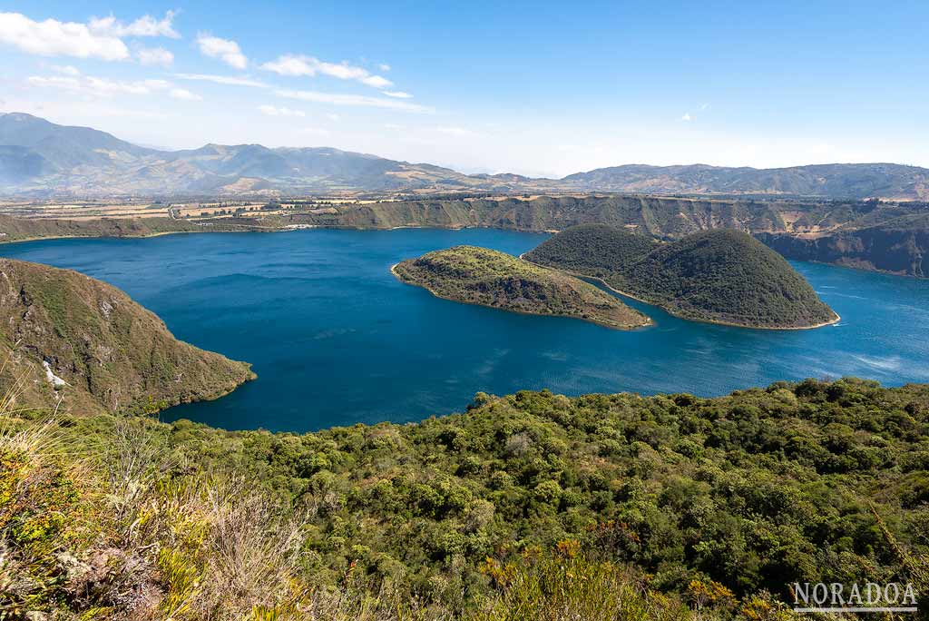 Cuicocha, la laguna de los dioses en la reserva Cotacachi-Cayapas, Ecuador