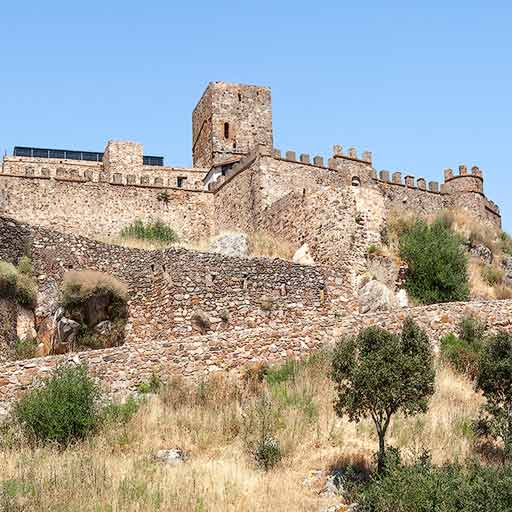 Castillo de Miraflores en Alconchel, Badajoz