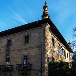 Elorrio es conocido como la Villa de los Escudos
