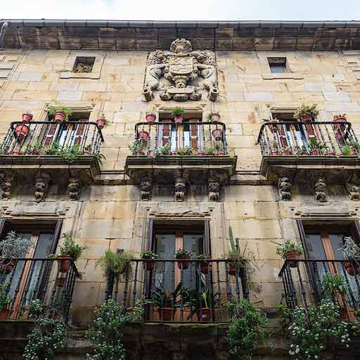 El palacio Jauregi es una de las numerosas casas nobles del casco histórico de Segura