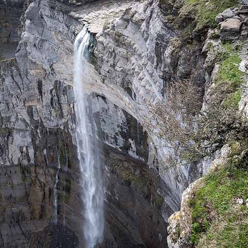 El Salto del Nervión es la cascada más alta de España