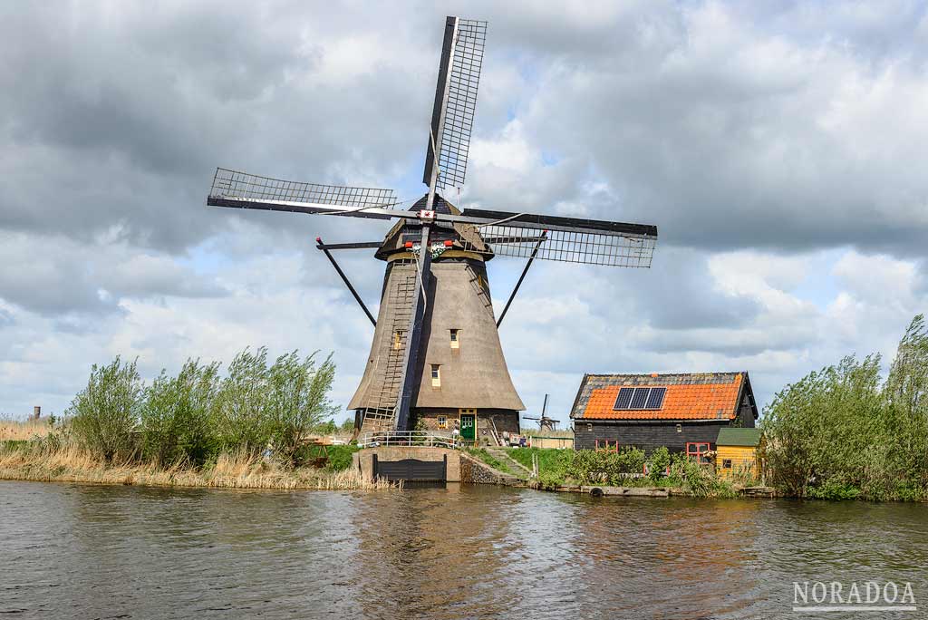 Molinos de viento de Kinderdijk