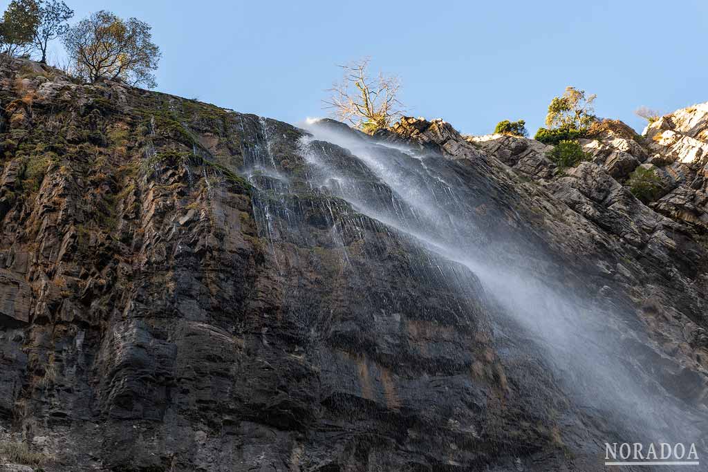 Nacimiento del río Asón en Cantabria