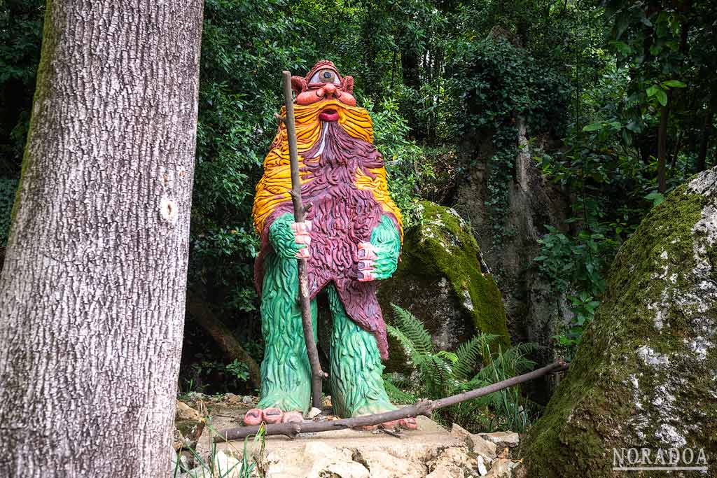 El Ojáncano es un gigante de un solo ojo que vive en alejadas cavernas de la montaña