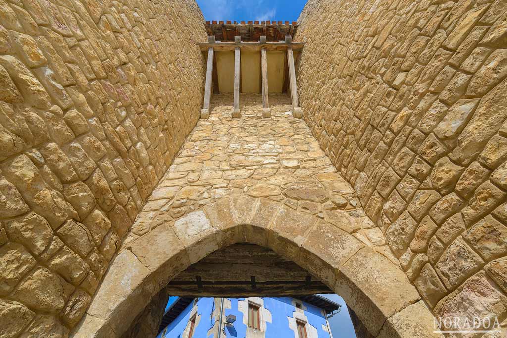 Puerta Sur de Peñacerrada-Urizaharra