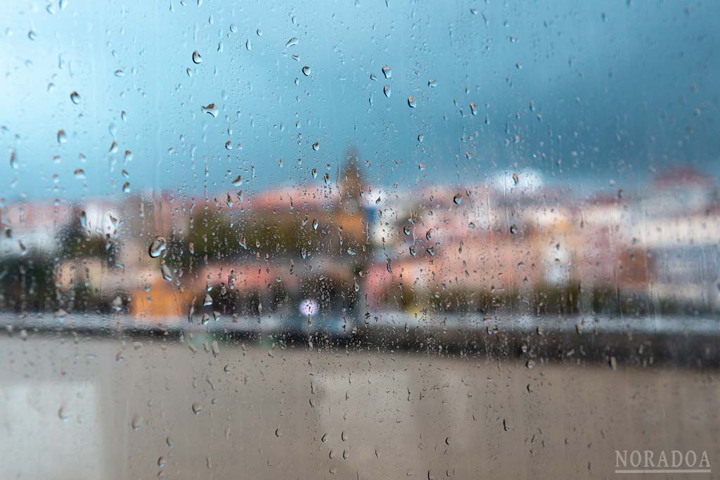 Portugalete visto a través del cristal de la barquilla transportadora