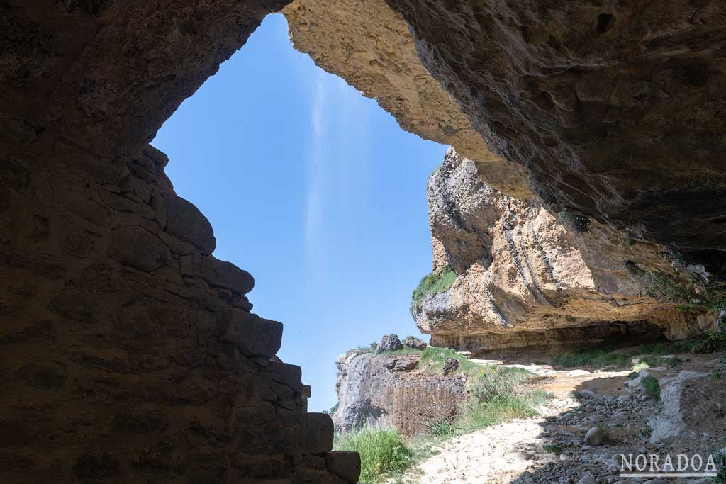 Ruta de las ermitas de Yebra de Basa y la cascada del Chorro