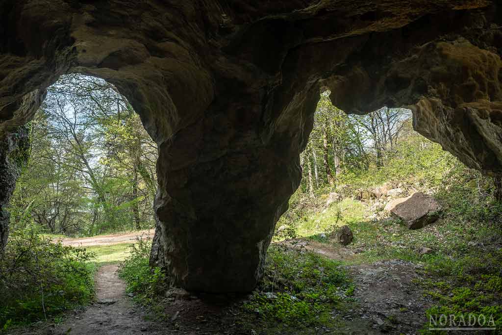 Esta cueva es un punto de interés en la ruta